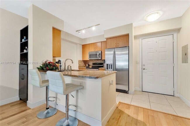 Building Photo - 1830 Radius Dr