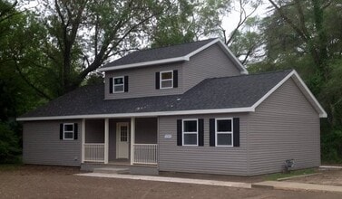 Building Photo - W1159 Poinsetta Rd