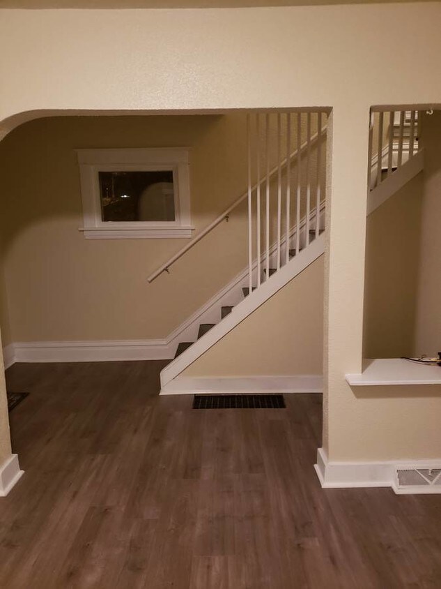 816 Howard St, Kalamazoo, MI 49008 House Rental in Kalamazoo, MI