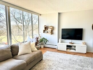 Building Photo - 1409 N Prospect Ave