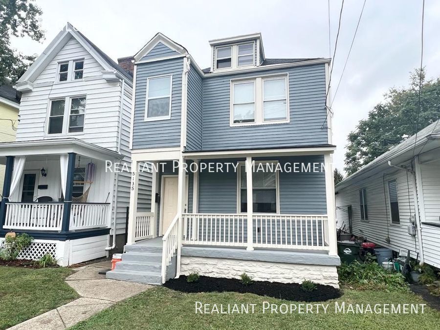 Primary Photo - Charming 3 Bedroom, 2 Bath Single-Family H...