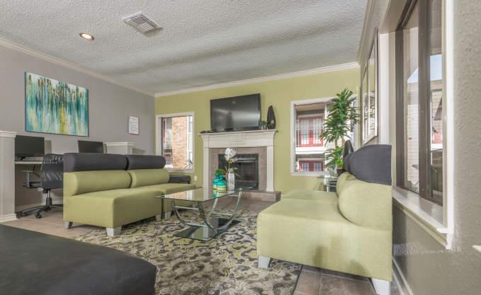 Foto principal - 1 bedroom in Haltom City TX 76137