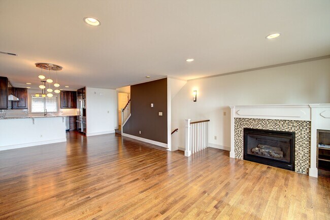 Foto del edificio - 2bd/2.25ba Seattle Townhome