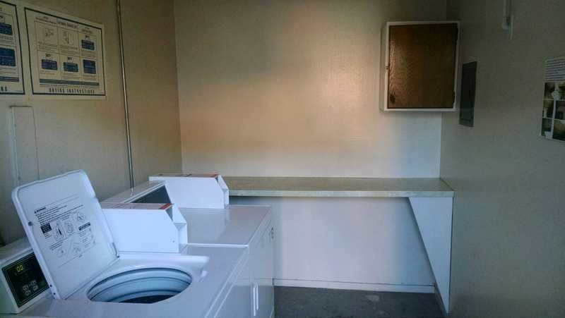 Primary Photo - 1293 Manchester Ave