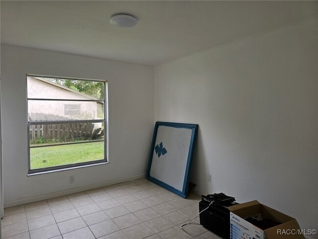 Foto del edificio - 472 N Willowwood Point