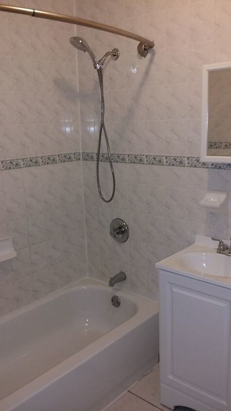 Foto del edificio - 776 Troy Ave