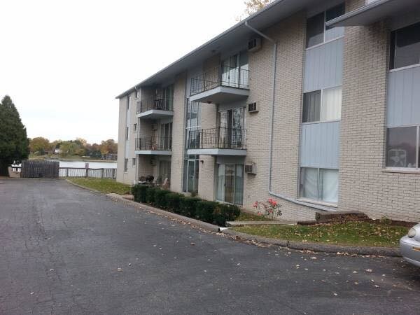 Building Photo - 500 N Liberty St