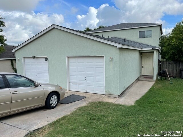 Building Photo - 11221 Center Point Rd