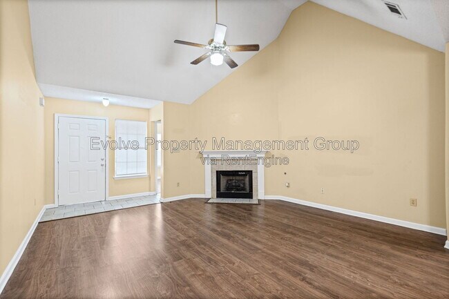 Building Photo - 7782 Shadowland Dr