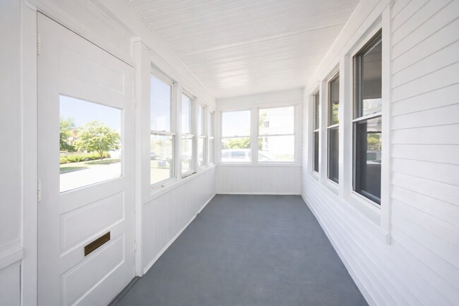 Foto del edificio - 322 Pierce St N