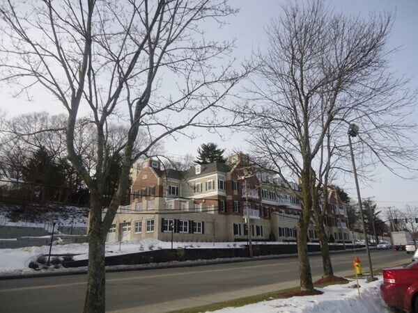 Primary Photo - 235 Cambridge St