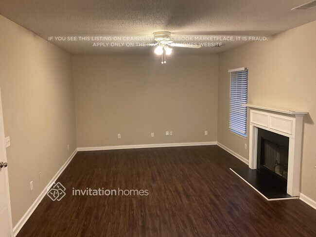 Foto del edificio - 372 Othello Dr