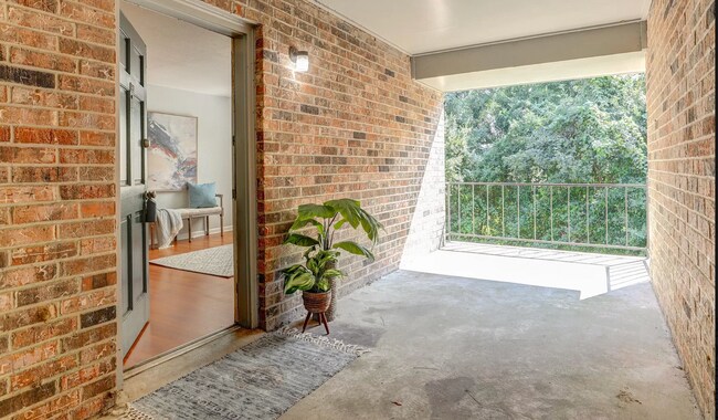 Foto del edificio - 3121 Johnston St