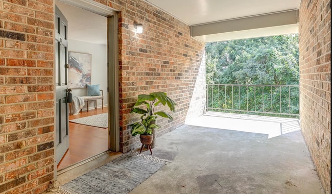 Building Photo - 3121 Johnston St