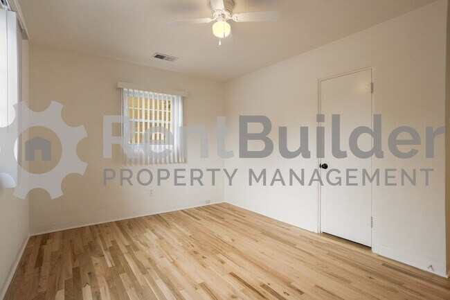 Foto del edificio - CALL US TODAY AT (505) 808-6467 TO SCHEDULE A CONVENIENT SHOWING