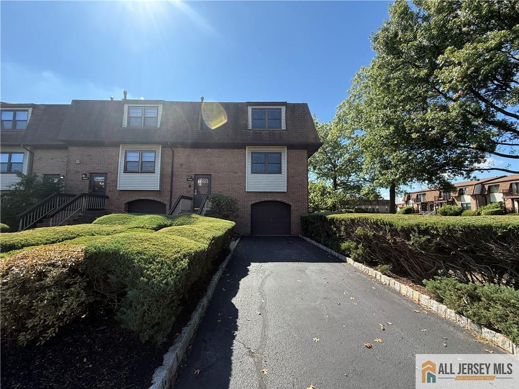 Foto principal - 2905 N Oaks Blvd
