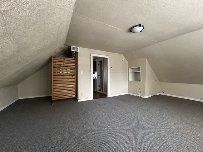Building Photo - 2807 S 9th St