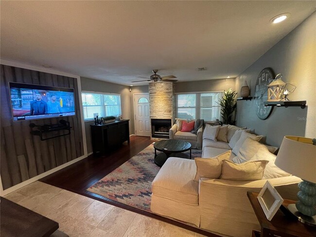 Foto del edificio - 3220 9th Ave N