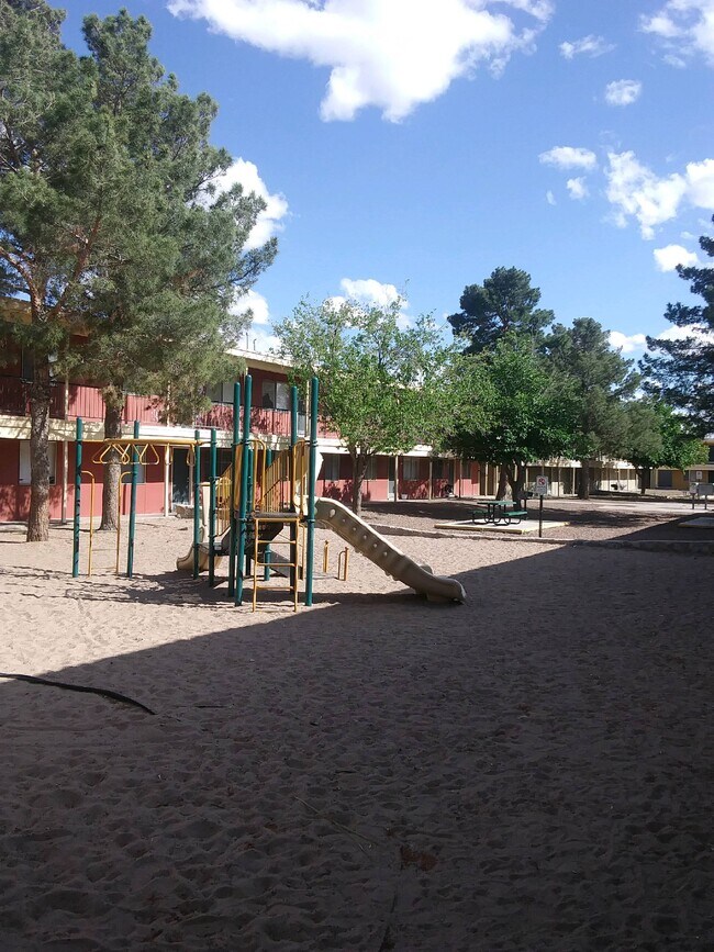 Hacienda Heights Apartments El Paso, TX