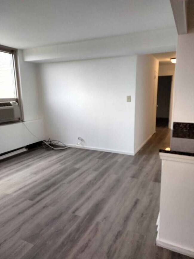 Foto del edificio - 3950 N Lake Shore Dr