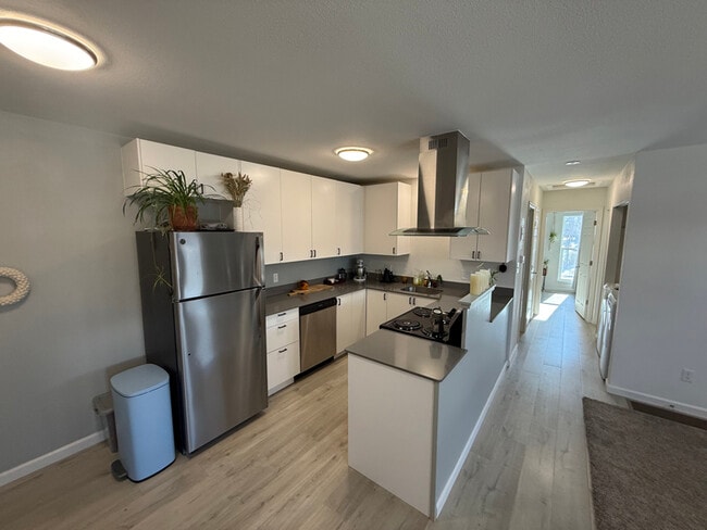 Foto del edificio - 1752 Azalea Dr