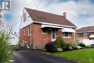Building Photo - 212 E 32nd St