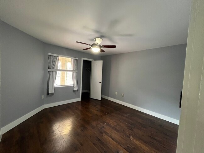 Foto del edificio - 3008 Parkway Blvd