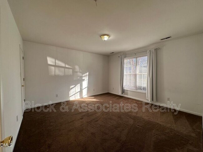 Foto del edificio - 422 Wall St