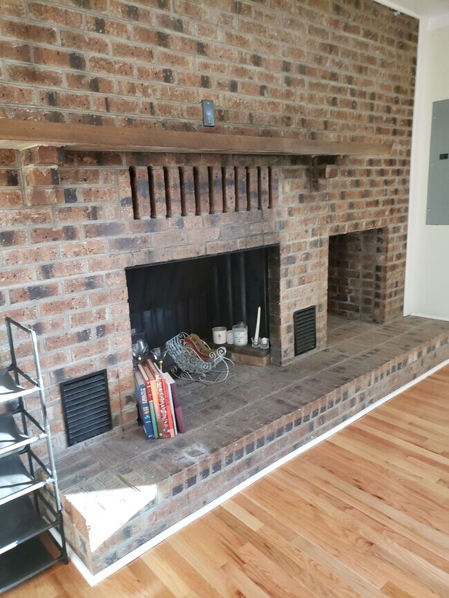 Building Photo - 1216 Trotter Ridge Rd