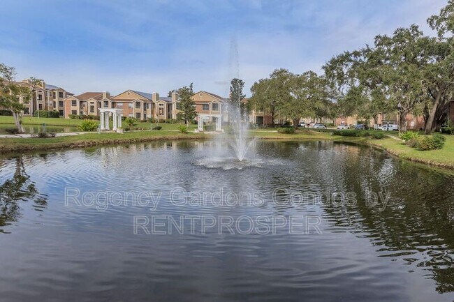 Foto del edificio - 5587 Devonbriar Way