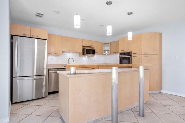 Foto del edificio - 4420 W Fair Oaks Ave