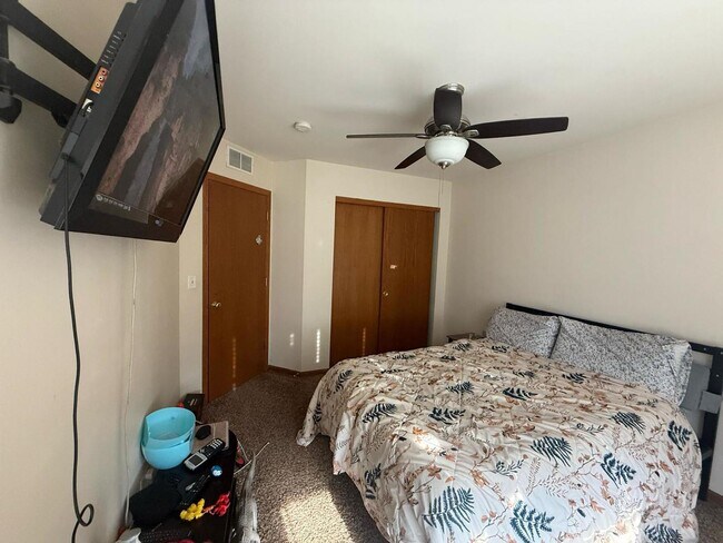 Foto del edificio - 804 Lewisburg Ln