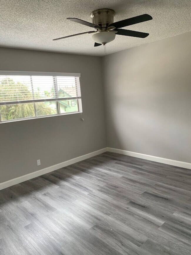 Foto del edificio - 4015 W Adams Blvd