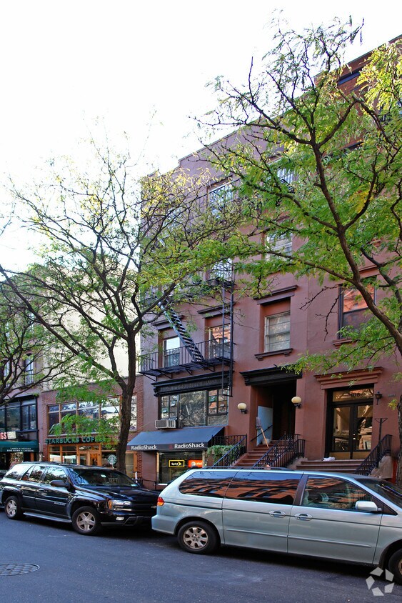 Building Photo - 110 Montague St