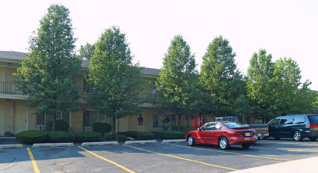 288 Oxford Ave, Clarendon Hills, IL 60514 Apartments in Clarendon Hills, IL