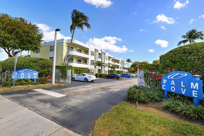 Building Photo - 10755 SW 108th Ave