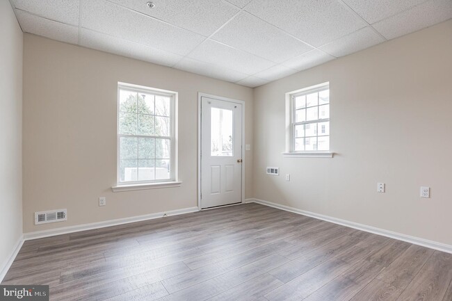 Foto del edificio - 3601 Harbor Rd