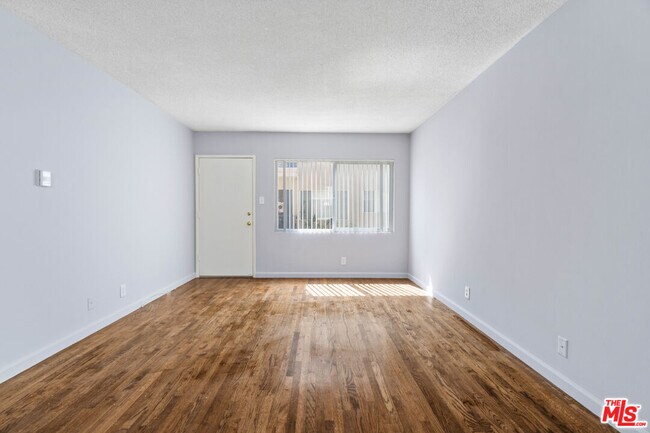 Building Photo - 3827 Tilden Ave
