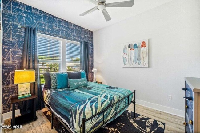 Building Photo - Beautiful fully furnished beach home
