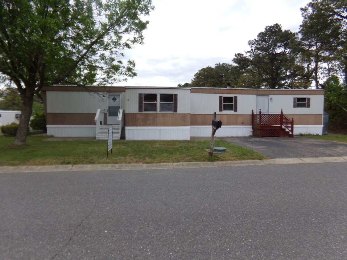 13 Bluebird Ln, Whiting, NJ 08759 House Rental in Whiting, NJ