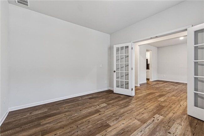 Foto del edificio - 3520 Pickens Lndg Dr