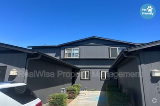 Building Photo - 2466 SW Timber View Ct