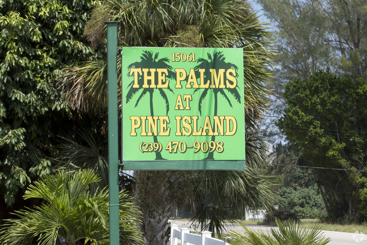 Building Photo - The Palms at Pine Island