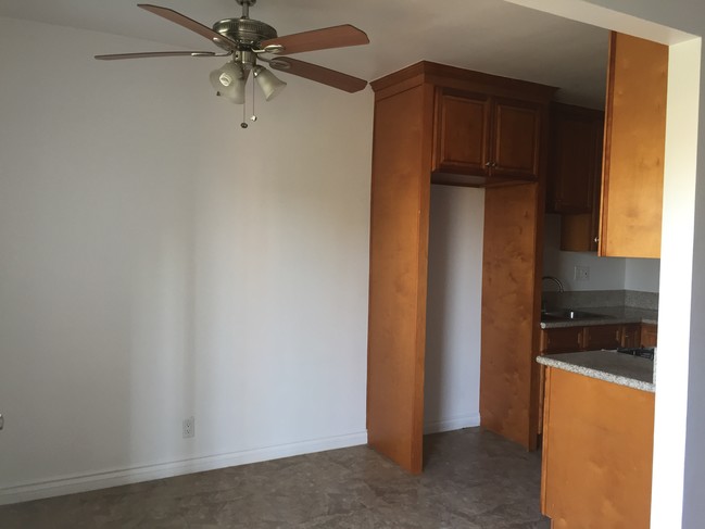 Foto del edificio - 5923 Carlton Way