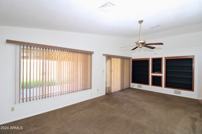 Building Photo - 4026 W Avenida Del Sol