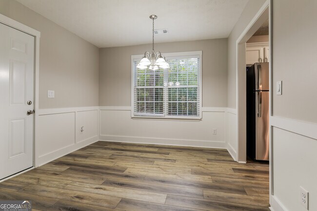 Foto del edificio - 1634 Riverview Ct