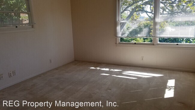 Building Photo - 4 br, 2 bath House - 2053 Hays Street