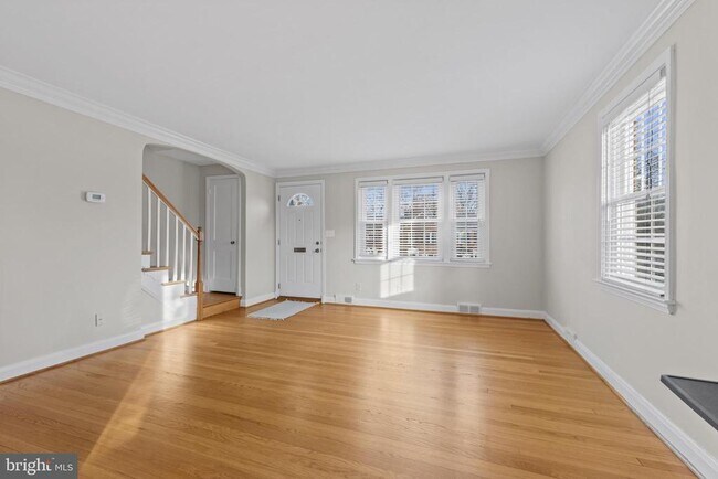 Foto del edificio - 169 Regester Ave