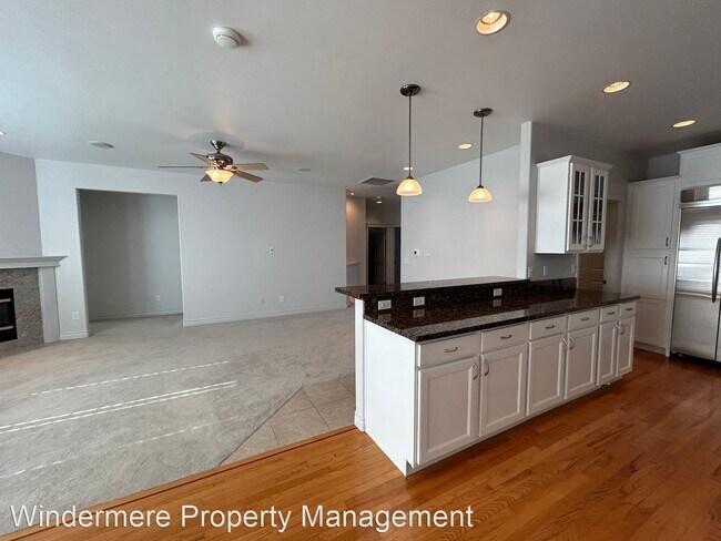 Foto del edificio - 3 br, 2 bath House - 4243 Spring Creek Ln