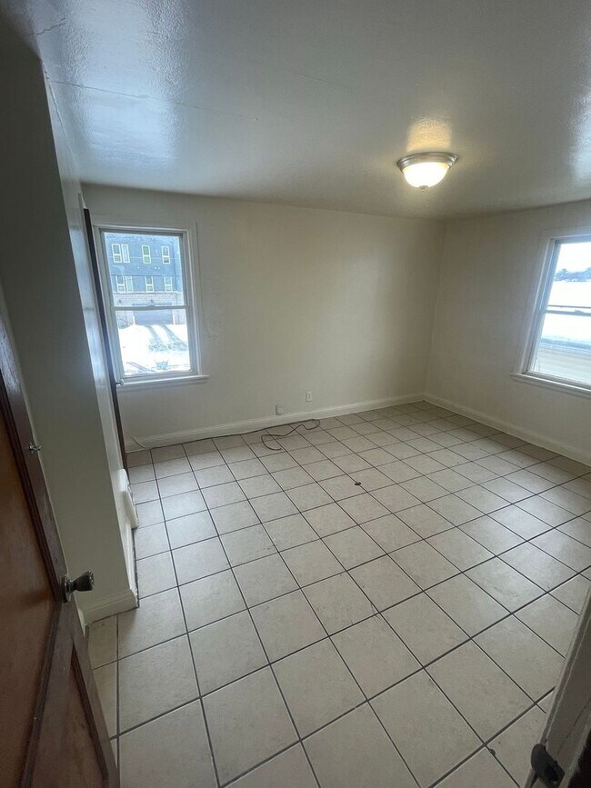 Building Photo - 3822-3824 N 36th St. (Duplex)